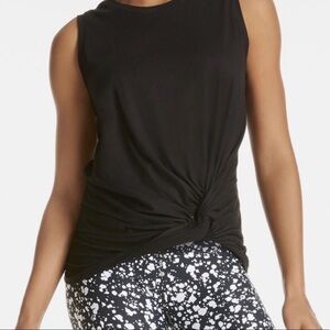 Fabletics- Hera Front knot black tank size: M